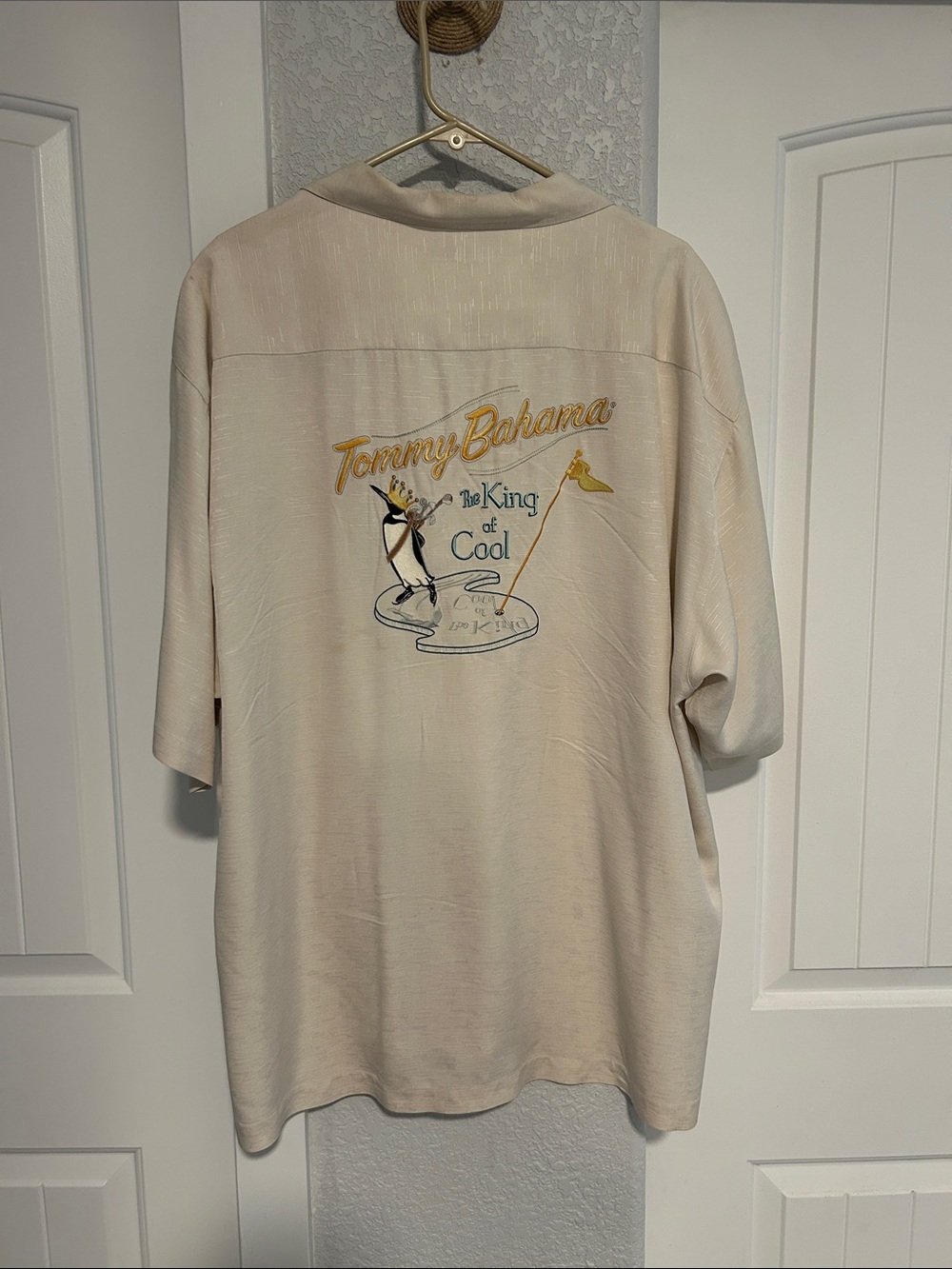 Tommy Bahama Cream The King of Cool Embroidered Graphic Shirt XL